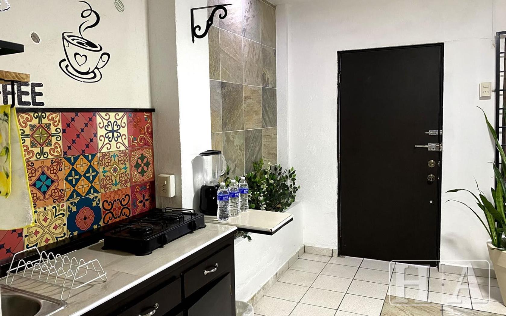 Hospedaje Aldana - Apartamento Amal Zona Centro Тукспан Экстерьер фото