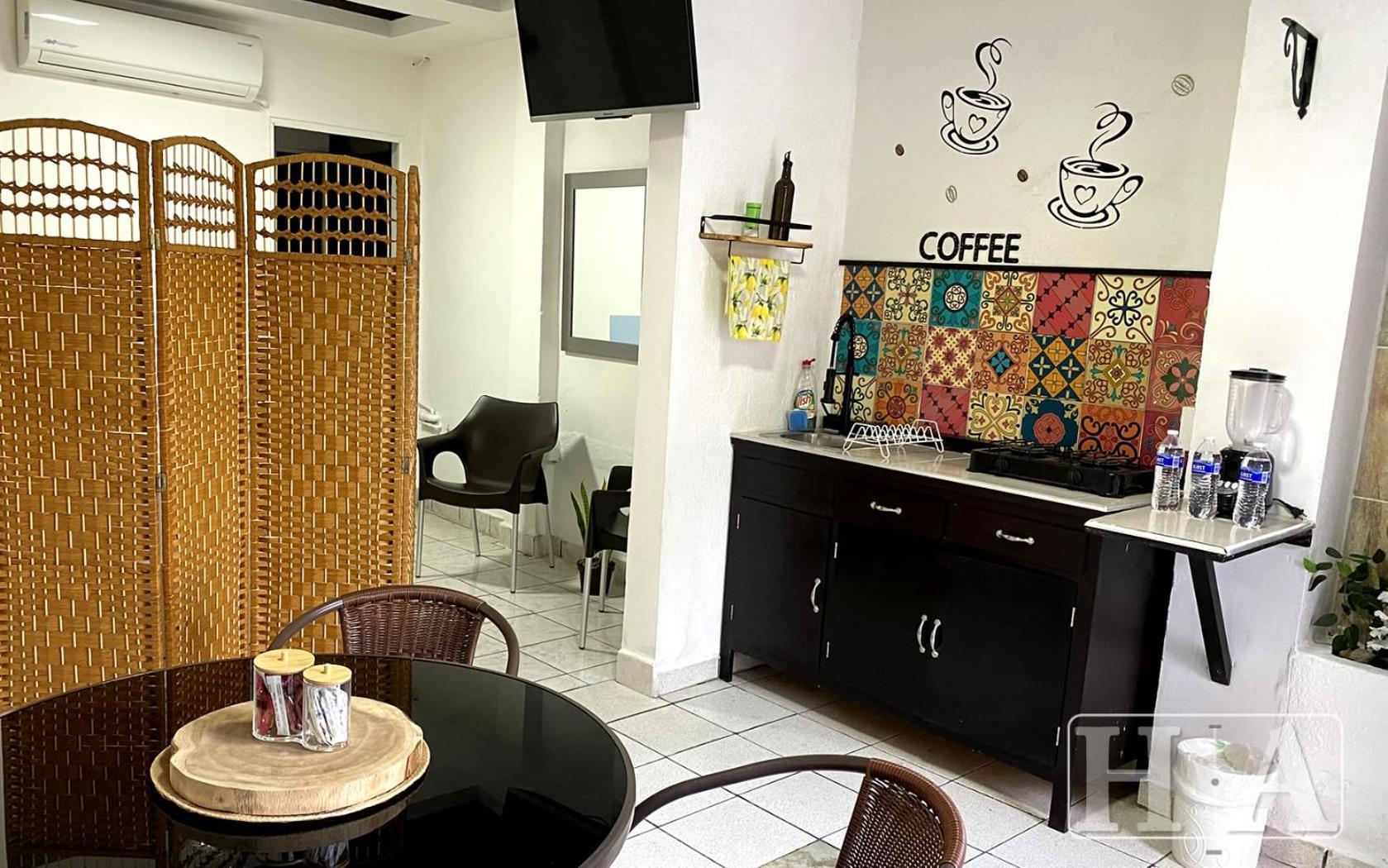 Hospedaje Aldana - Apartamento Amal Zona Centro Тукспан Экстерьер фото